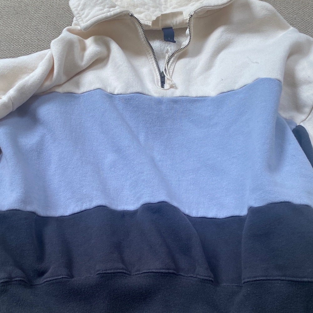 Universal Thread Women's Colorblock Sweater - Cream, Light Blue, and Black!